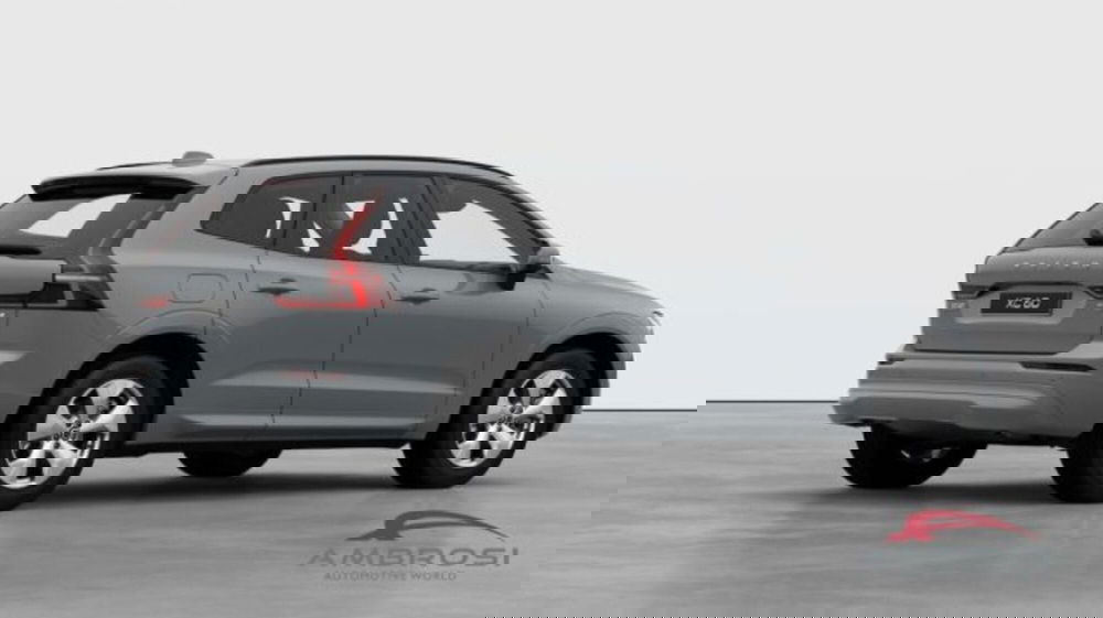 Volvo XC60 nuova a Perugia (4)