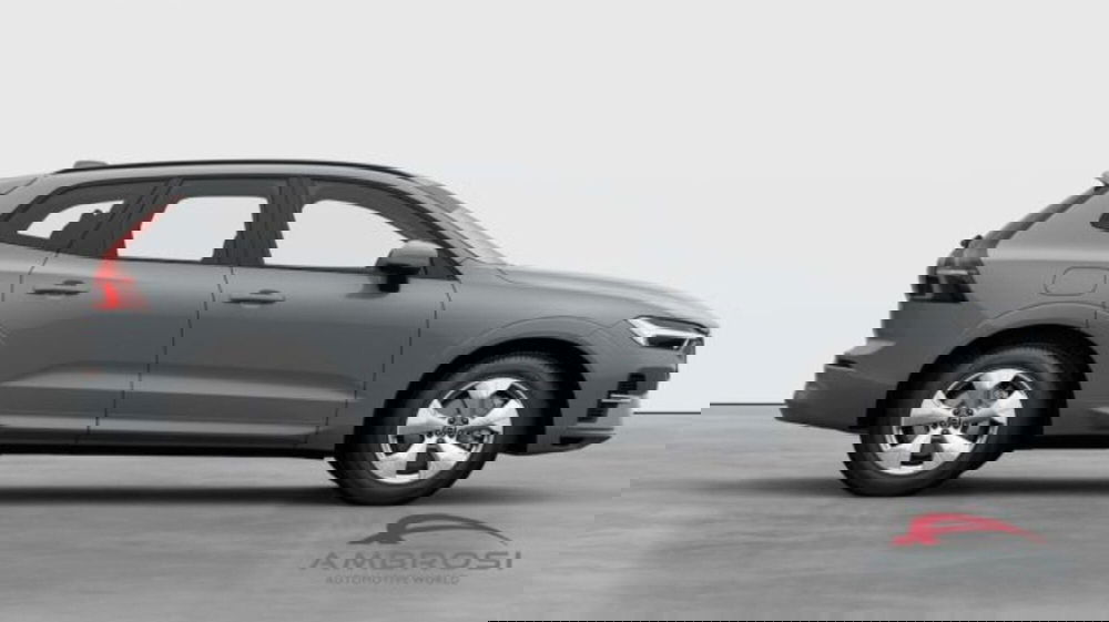 Volvo XC60 nuova a Perugia (5)