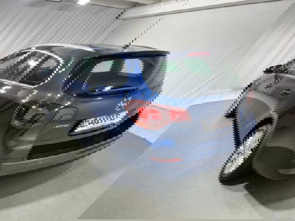 Opel Astra Station Wagon usata a Sondrio (3)