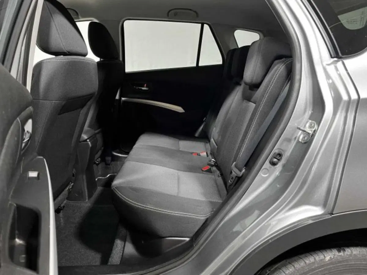 Suzuki S-Cross usata a Sondrio (11)