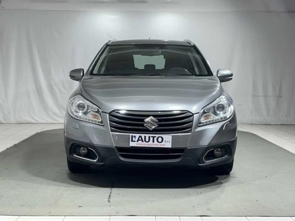 Suzuki S-Cross usata a Sondrio (8)