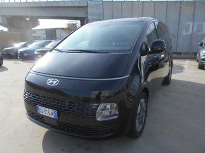 Hyundai Staria 2.2 2wd auto del 2023 usata a Castelfranco di Sotto