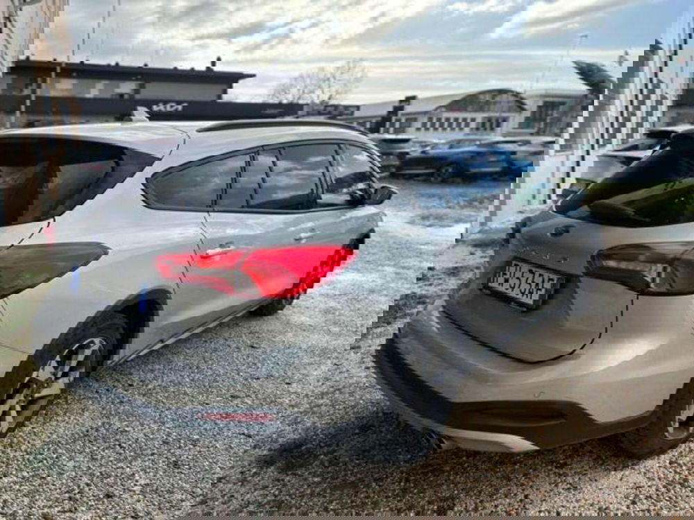 Ford Focus Station Wagon usata a Pesaro-Urbino (2)