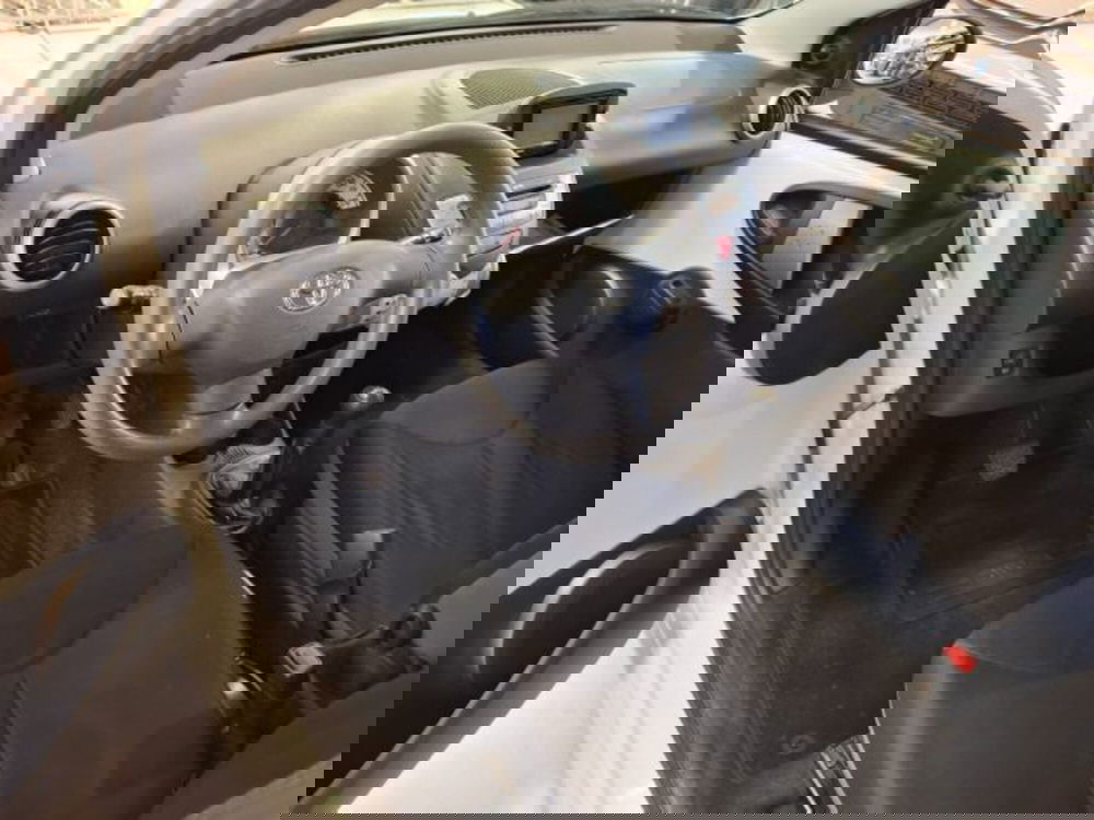Toyota Aygo usata a Vicenza (8)
