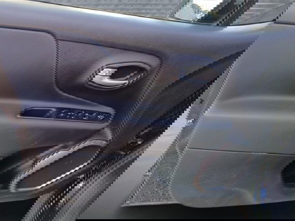 Jeep Renegade usata a Bari (8)