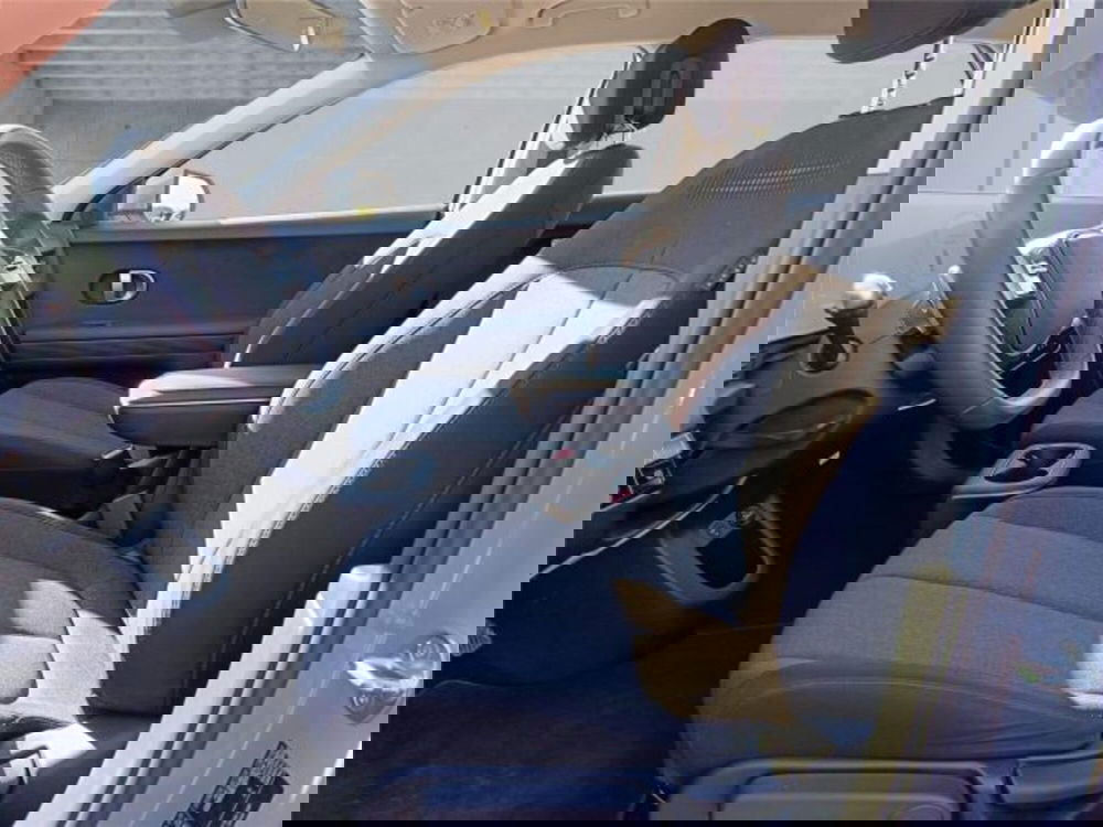 Hyundai Ioniq 5 usata a Bari (11)