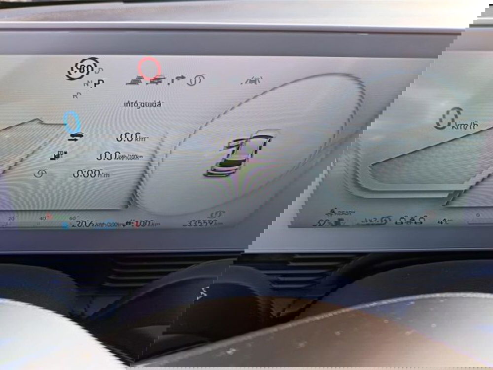 Hyundai Ioniq 5 usata a Bari (16)