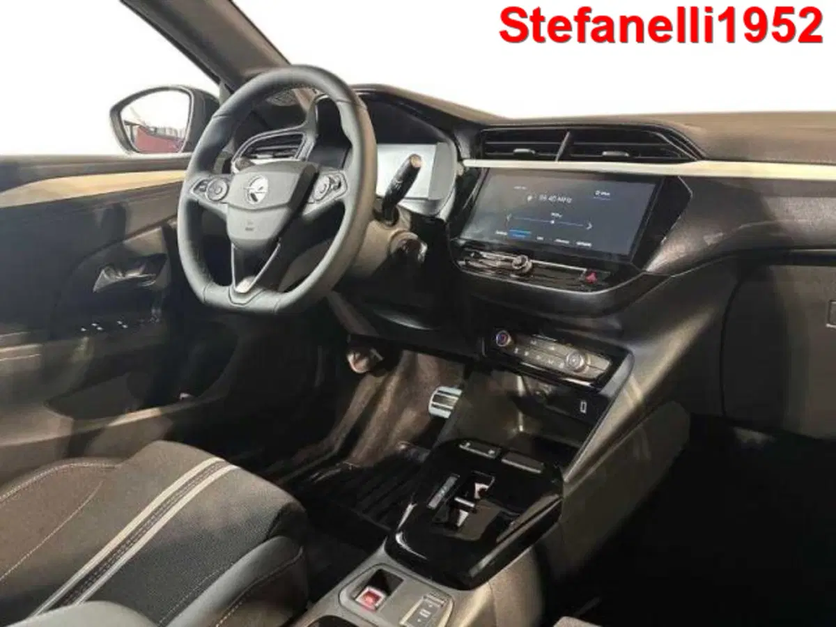 Opel Corsa nuova a Bologna (15)