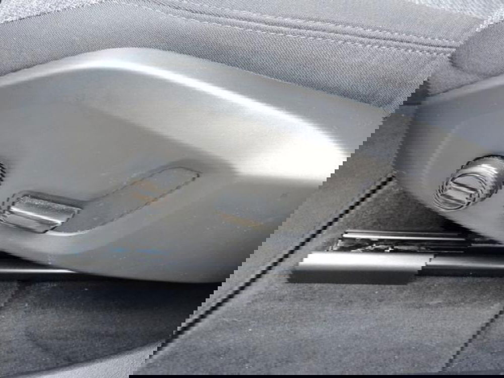 Volvo XC60 usata a Firenze (17)