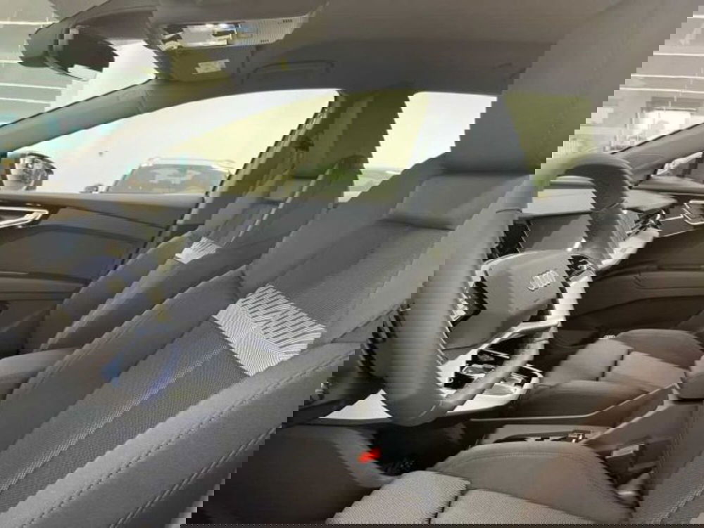 Audi Q4 Sportback nuova a Bologna (13)