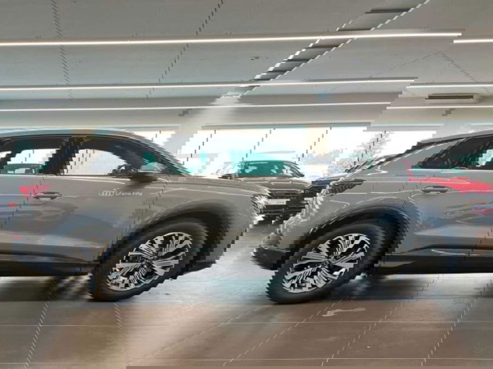 Audi Q4 Sportback nuova a Bologna (3)