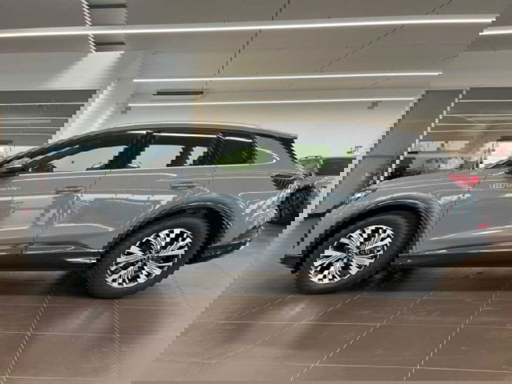 Audi Q4 Sportback nuova a Bologna (6)