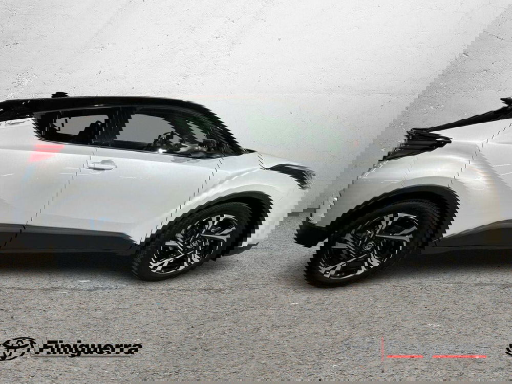 Toyota Toyota C-HR usata a Lecco (6)