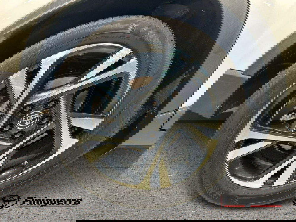 Toyota Toyota C-HR usata a Lecco (8)