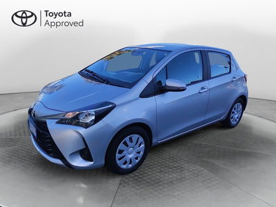 Toyota Yaris 1.0 5 porte Cool del 2018 usata a Misterbianco