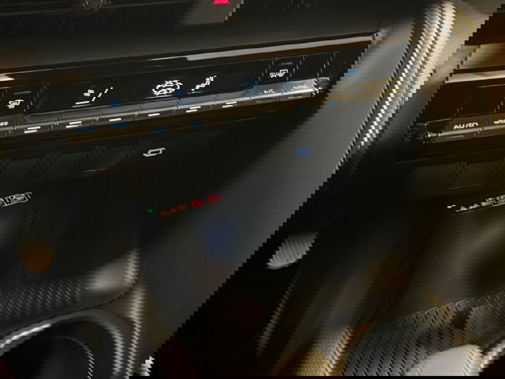 Toyota Toyota C-HR usata a Bologna (16)