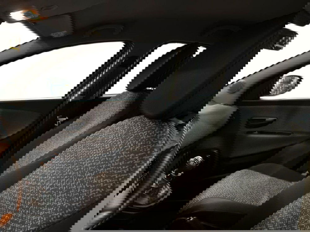 Lancia Ypsilon usata a Bari (7)