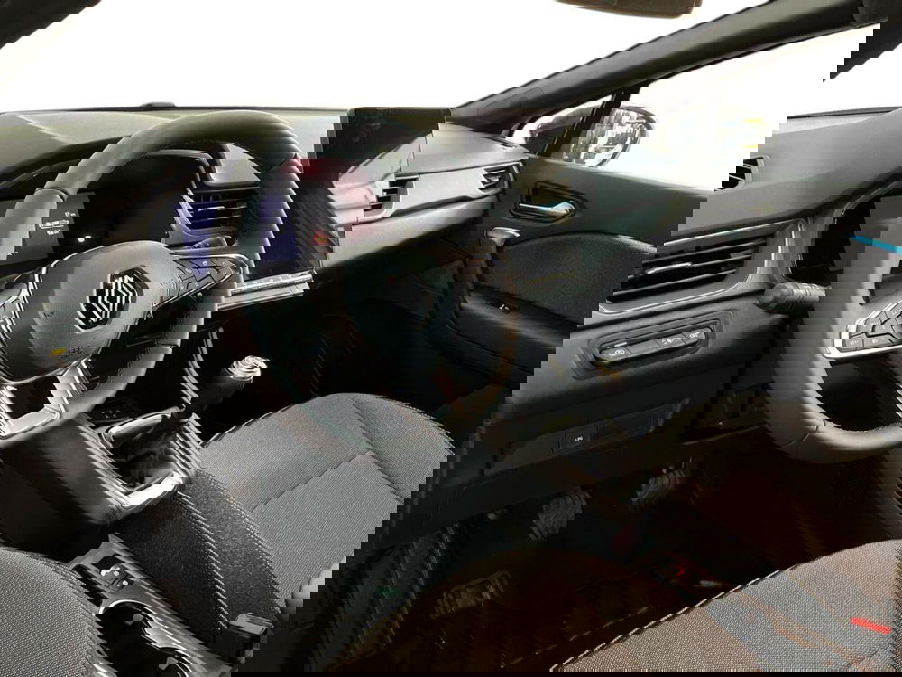 Renault Captur nuova a Bari (10)