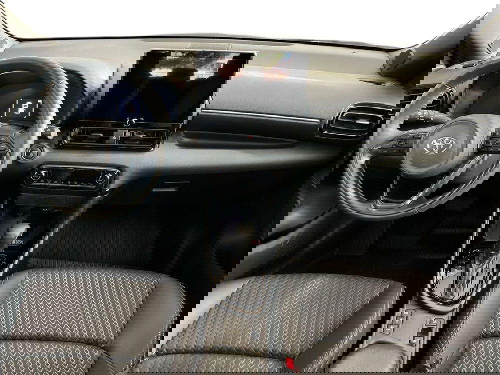 Toyota Yaris usata a Bari (8)