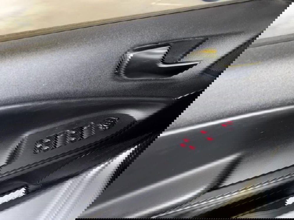 Alfa Romeo Giulietta usata a Genova (12)