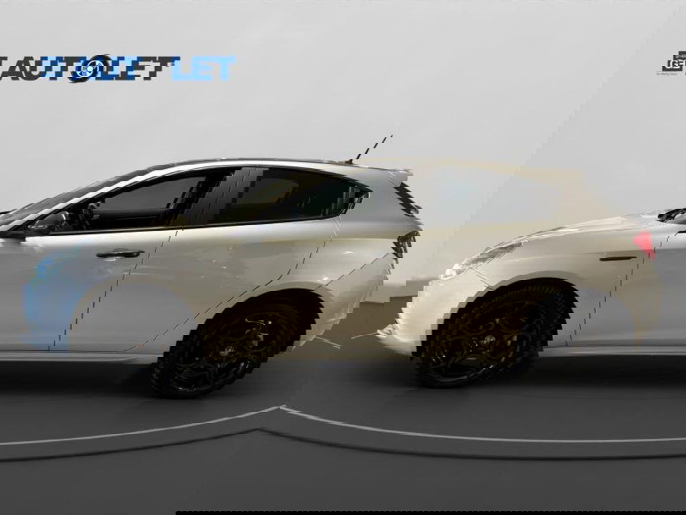 Alfa Romeo Giulietta usata a Genova (5)