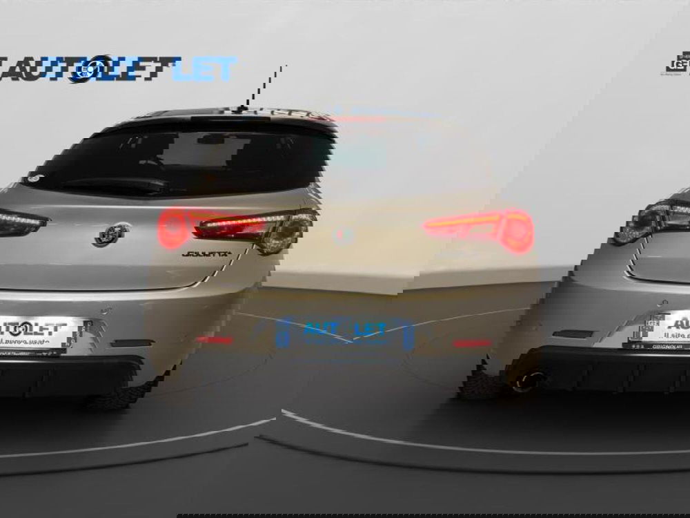 Alfa Romeo Giulietta usata a Genova (6)