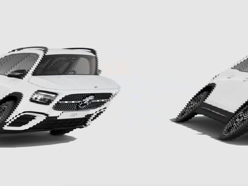 Mercedes-Benz GLB nuova a Macerata (7)