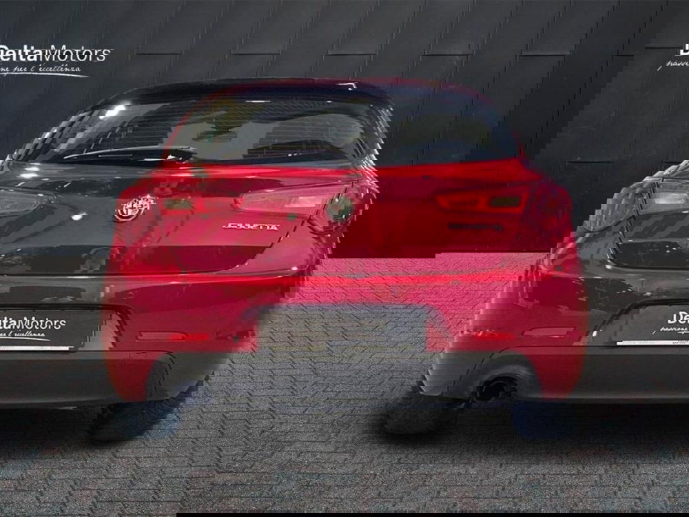 Alfa Romeo Giulietta usata a Macerata (4)