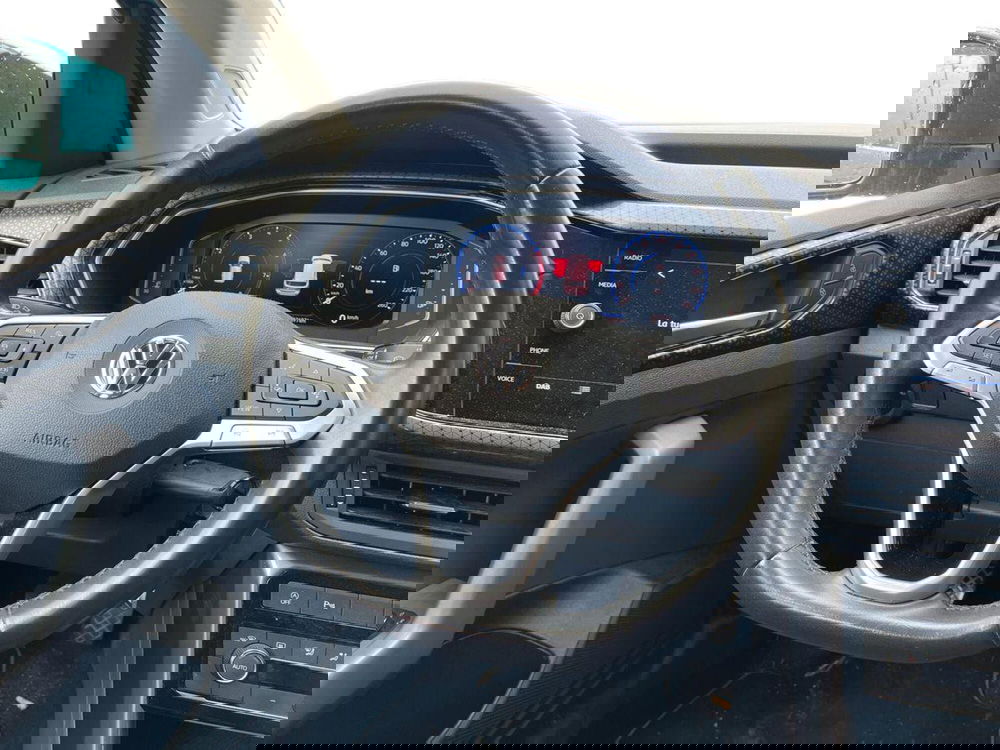 Volkswagen T-Cross usata a Siena (13)