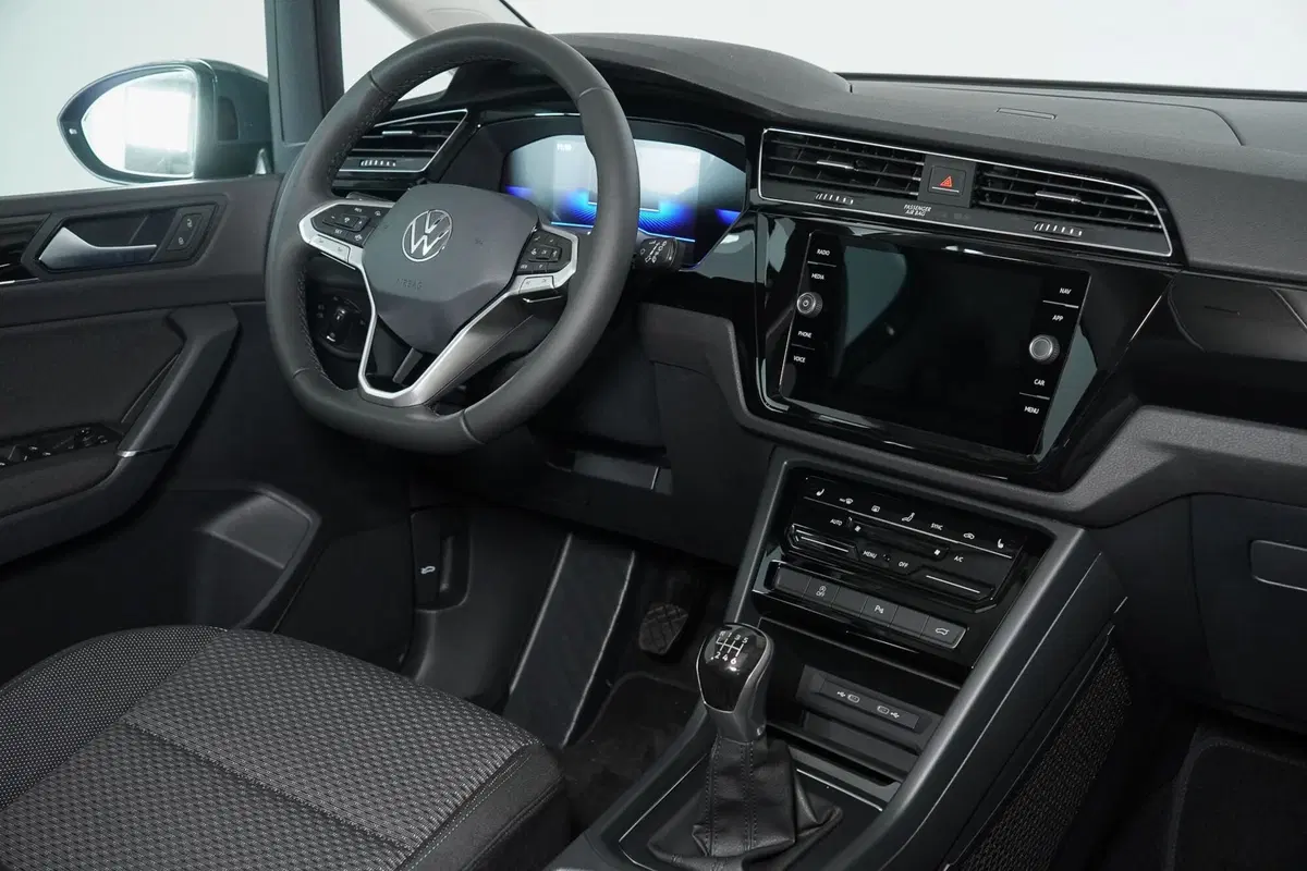 Volkswagen Touran usata a Perugia (12)