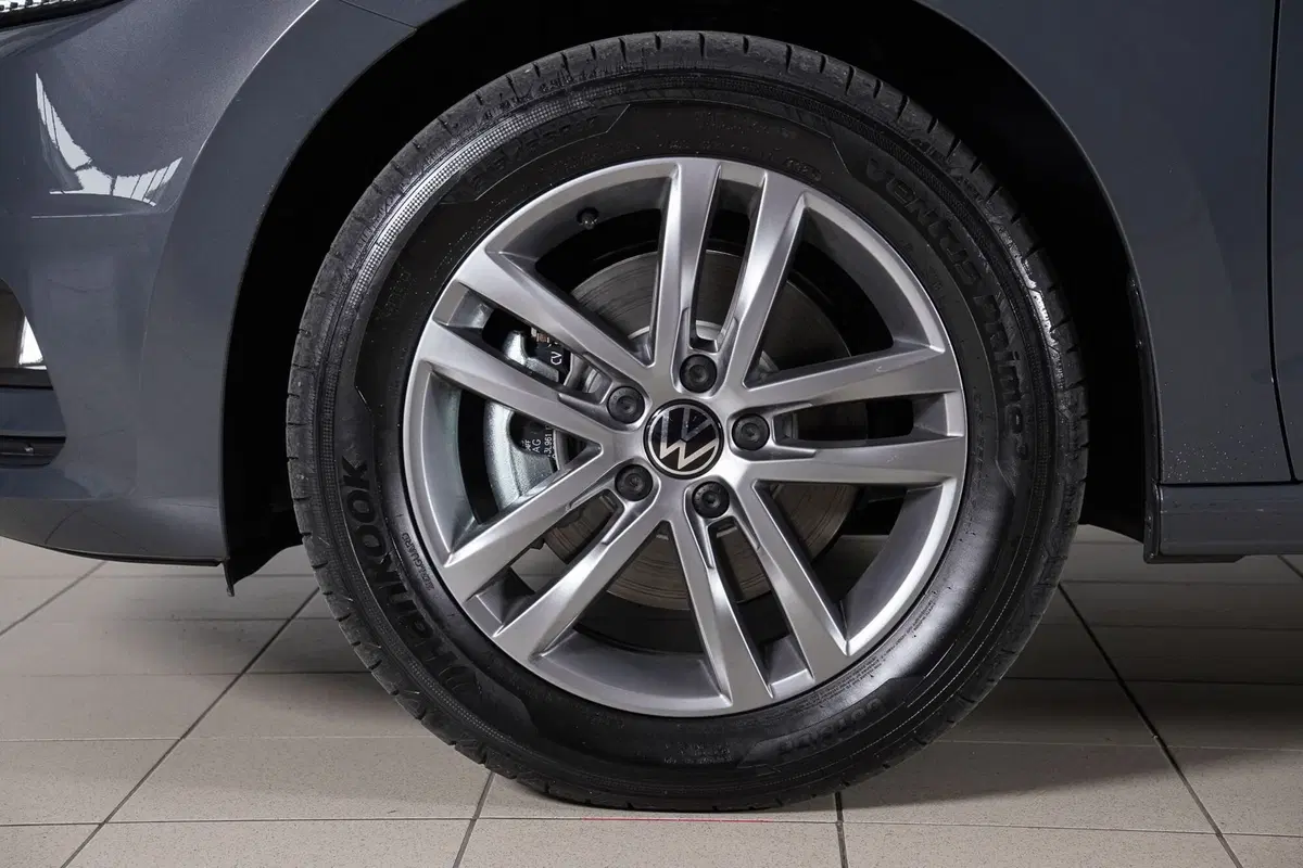 Volkswagen Touran usata a Perugia (6)