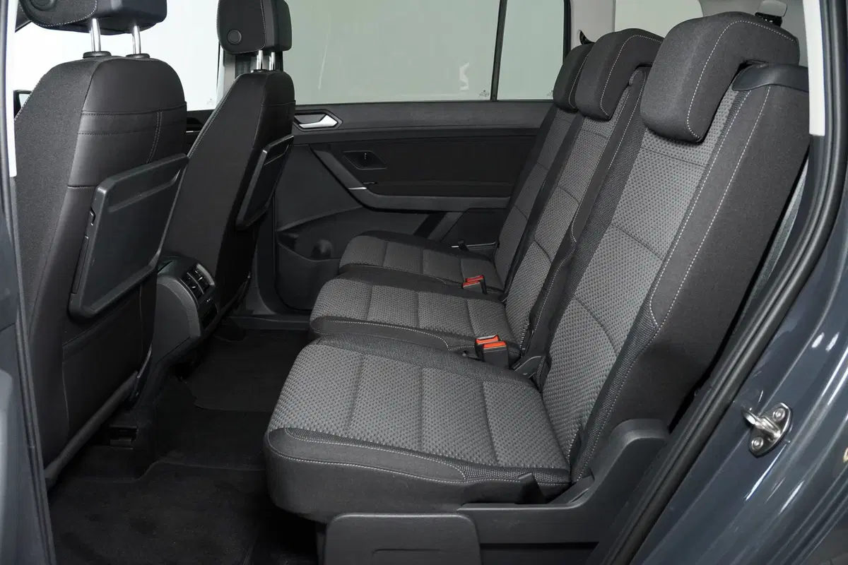 Volkswagen Touran usata a Perugia (8)