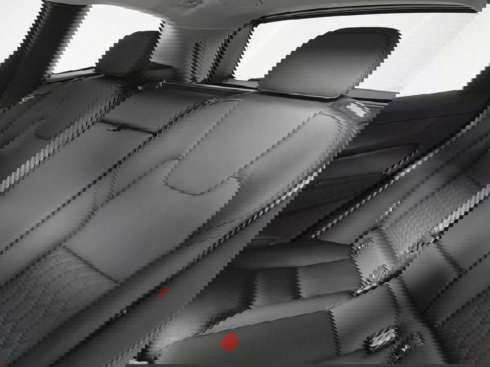 Volvo XC60 nuova a Prato (17)