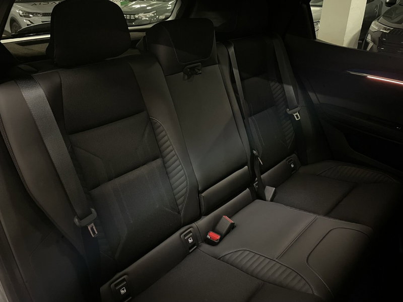 Renault Scenic E-Tech Electric usata a Milano (19)