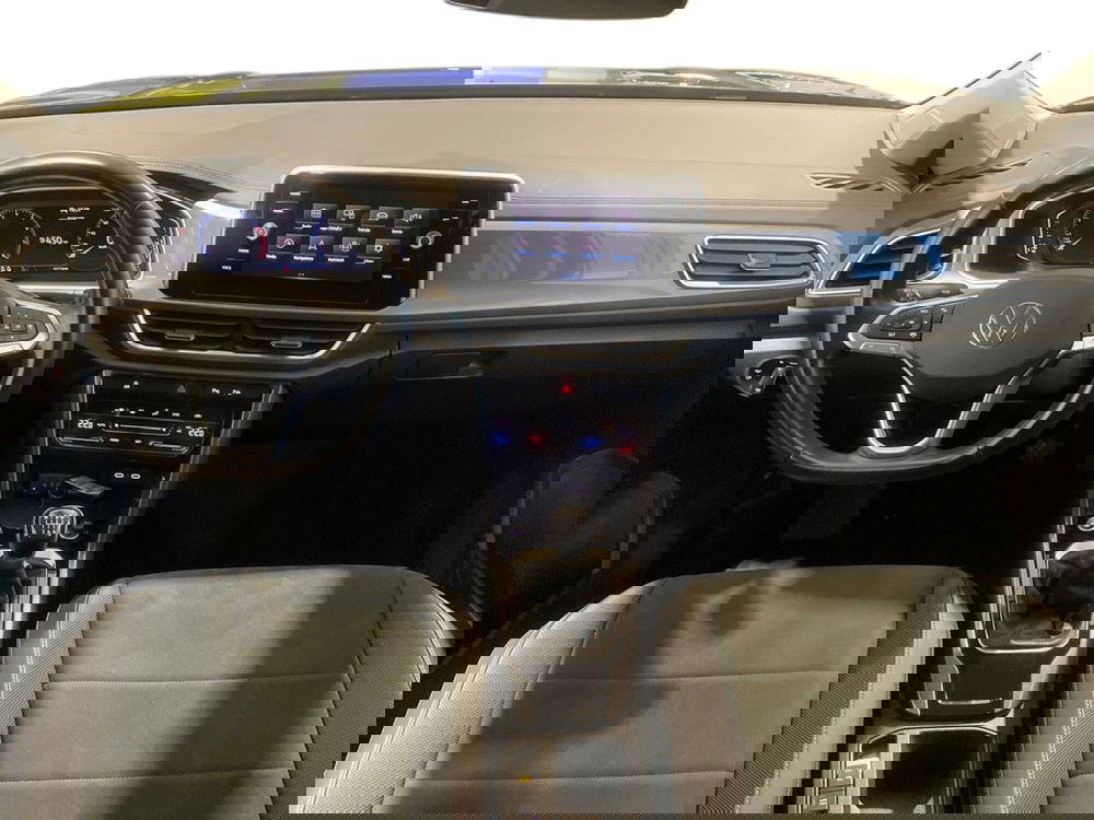 Volkswagen T-Roc usata a Pistoia (11)