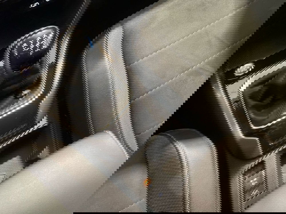 Volkswagen T-Roc usata a Pistoia (18)