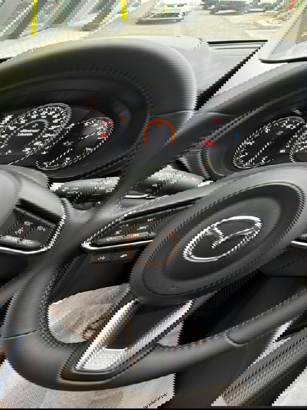 Mazda CX-5 nuova a Frosinone (9)