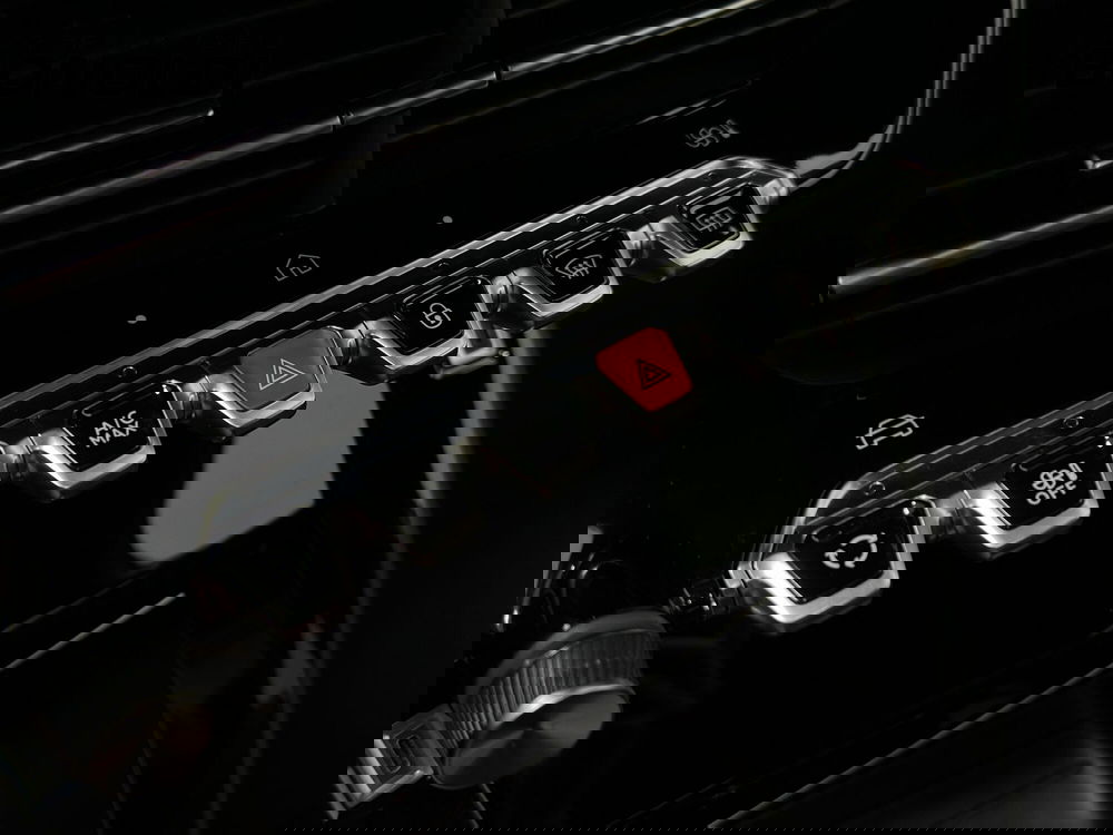 Peugeot 2008 usata a Brescia (18)