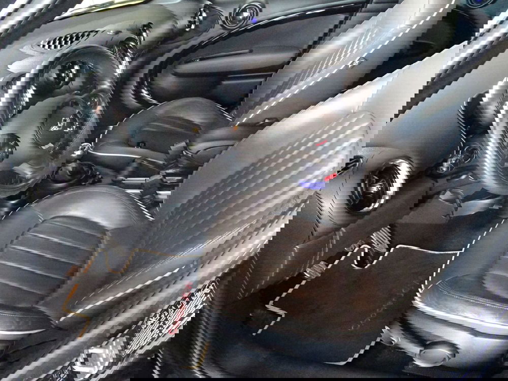 MINI Mini Countryman usata a Lucca (8)