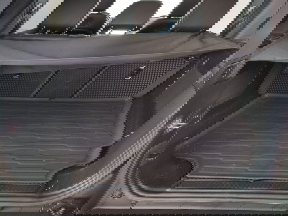 Land Rover Defender usata a Agrigento (17)