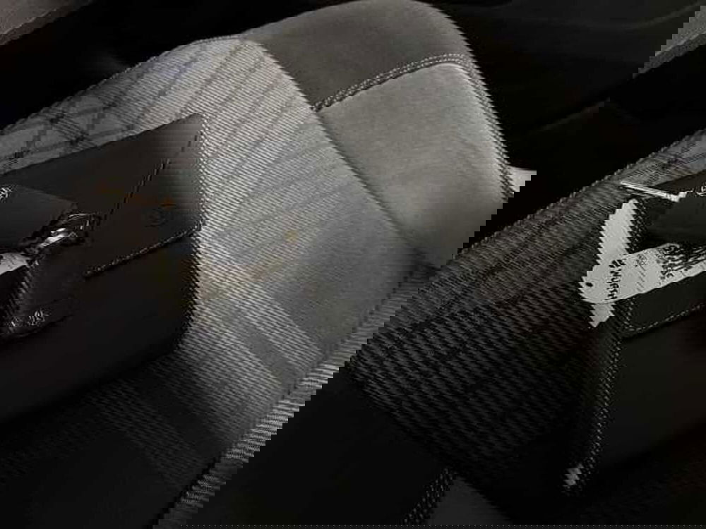 Volkswagen Taigo usata a Prato (17)