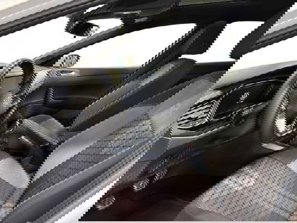 Volkswagen Taigo usata a Prato (9)