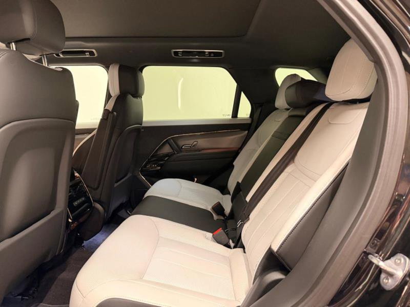 Land Rover Range Rover Sport usata a Venezia (9)