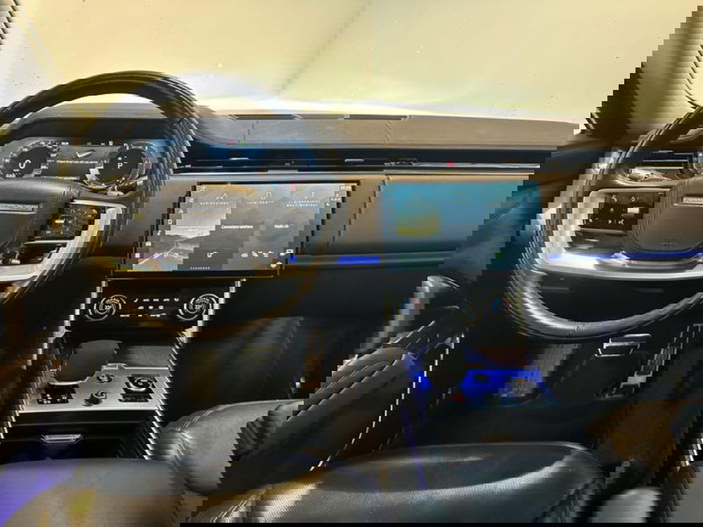 Land Rover Range Rover Sport usata a Venezia (7)