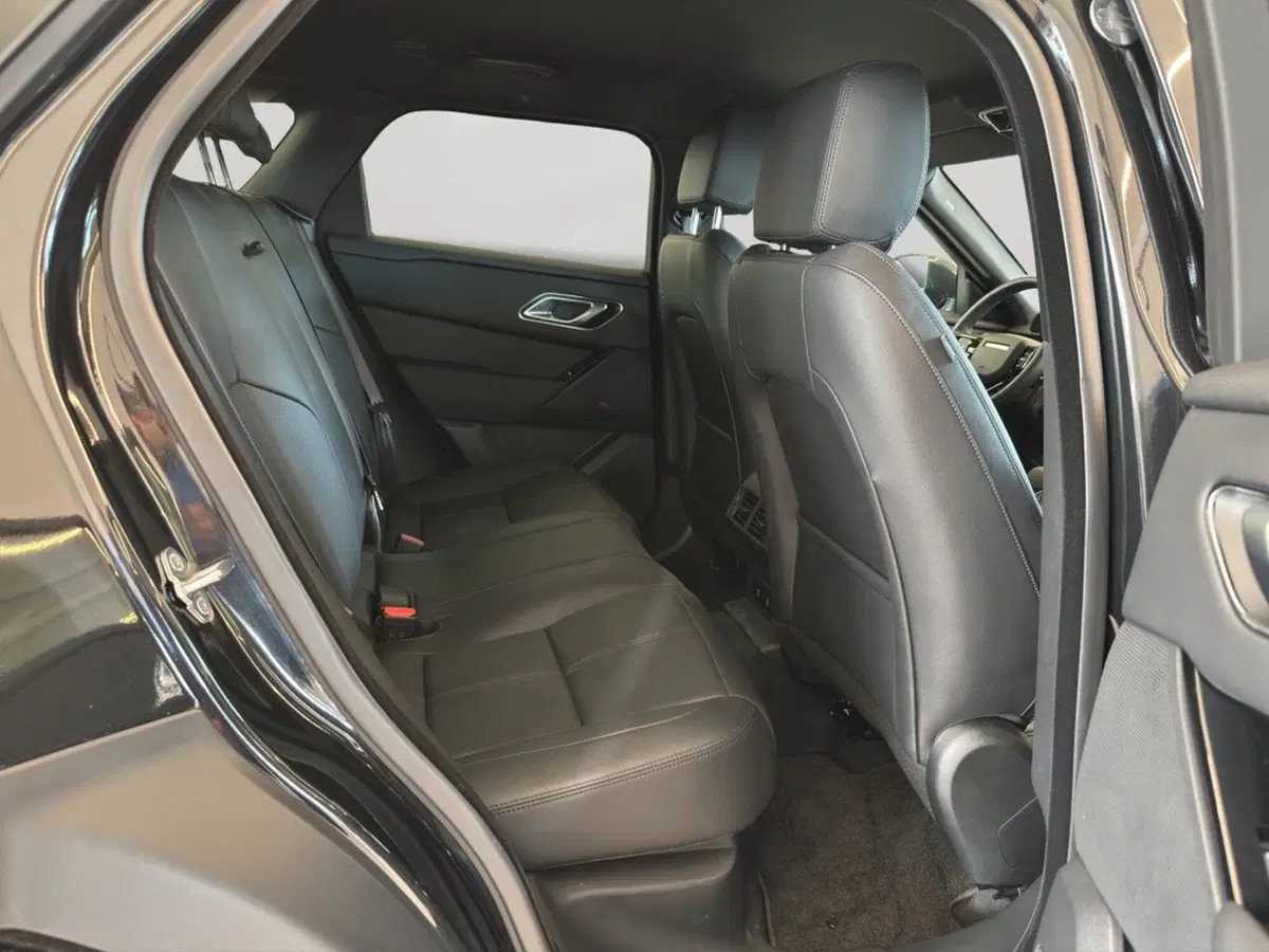 Land Rover Range Rover Velar usata a Latina (5)