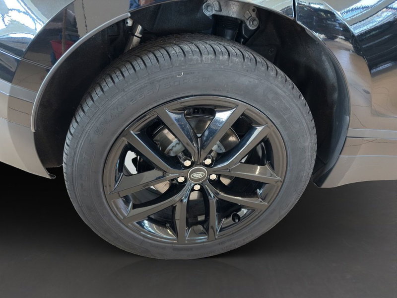 Land Rover Range Rover Velar usata a Latina (9)