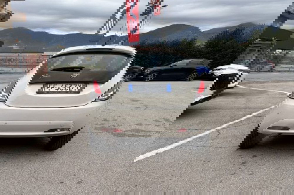 Lancia Ypsilon usata a Latina (6)