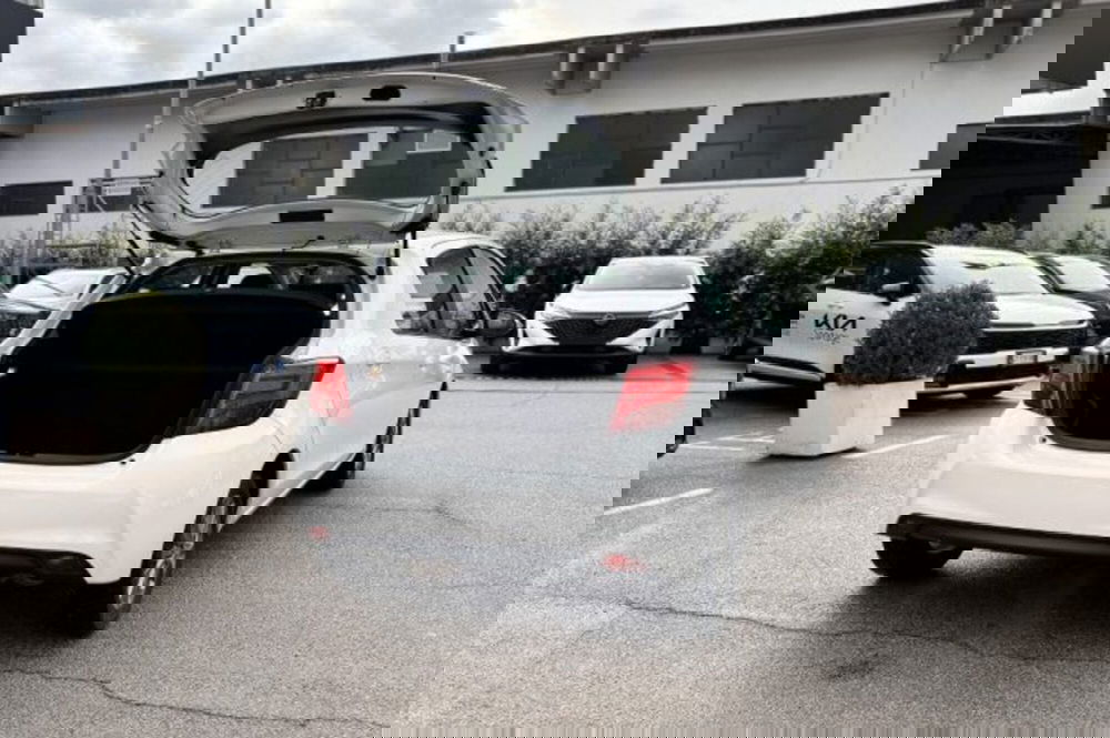 Toyota Yaris usata a Latina (7)