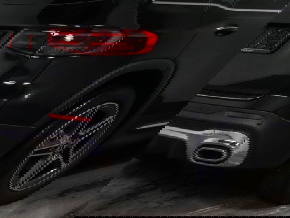 Mercedes-Benz GLB usata a Milano (4)