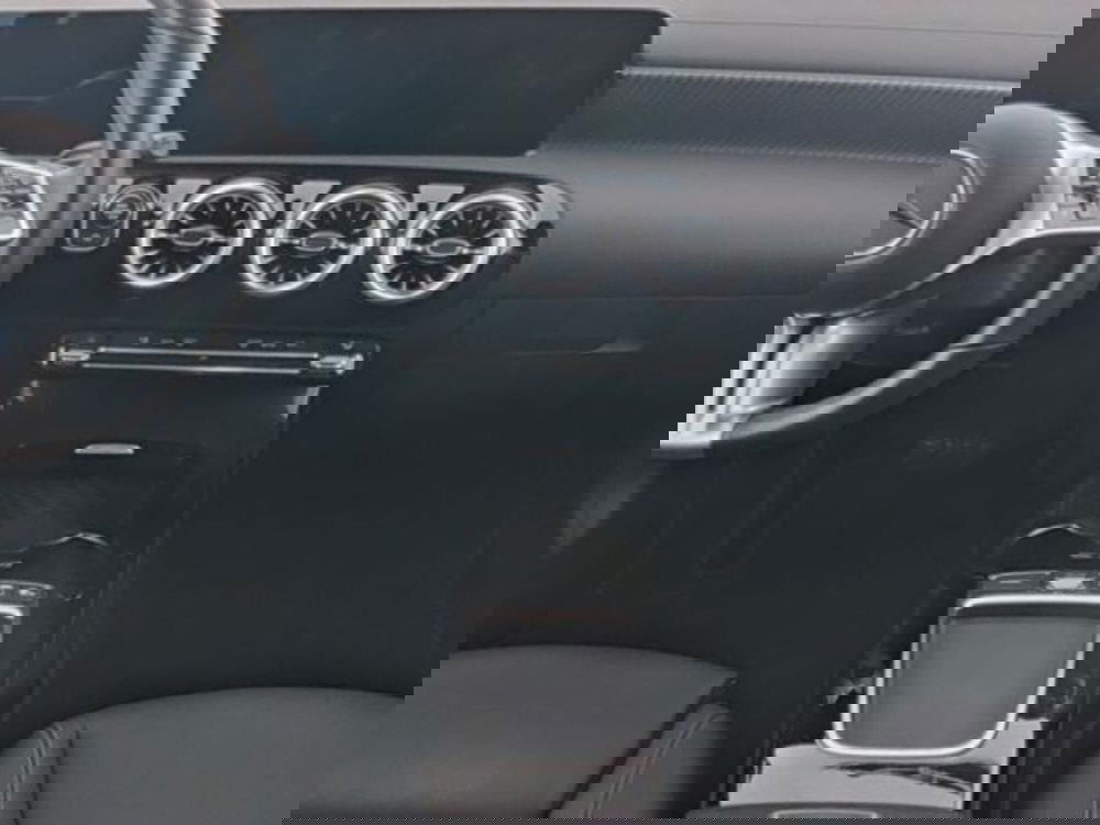 Mercedes-Benz CLA usata a Milano (9)